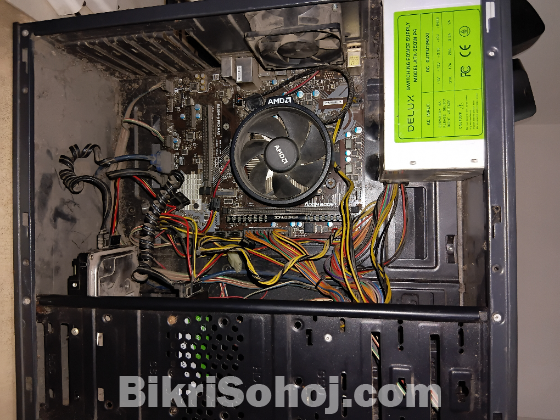 URGENT PC SALE AMD Ryzen 5 3400G WITH FREE GAMEPAD!